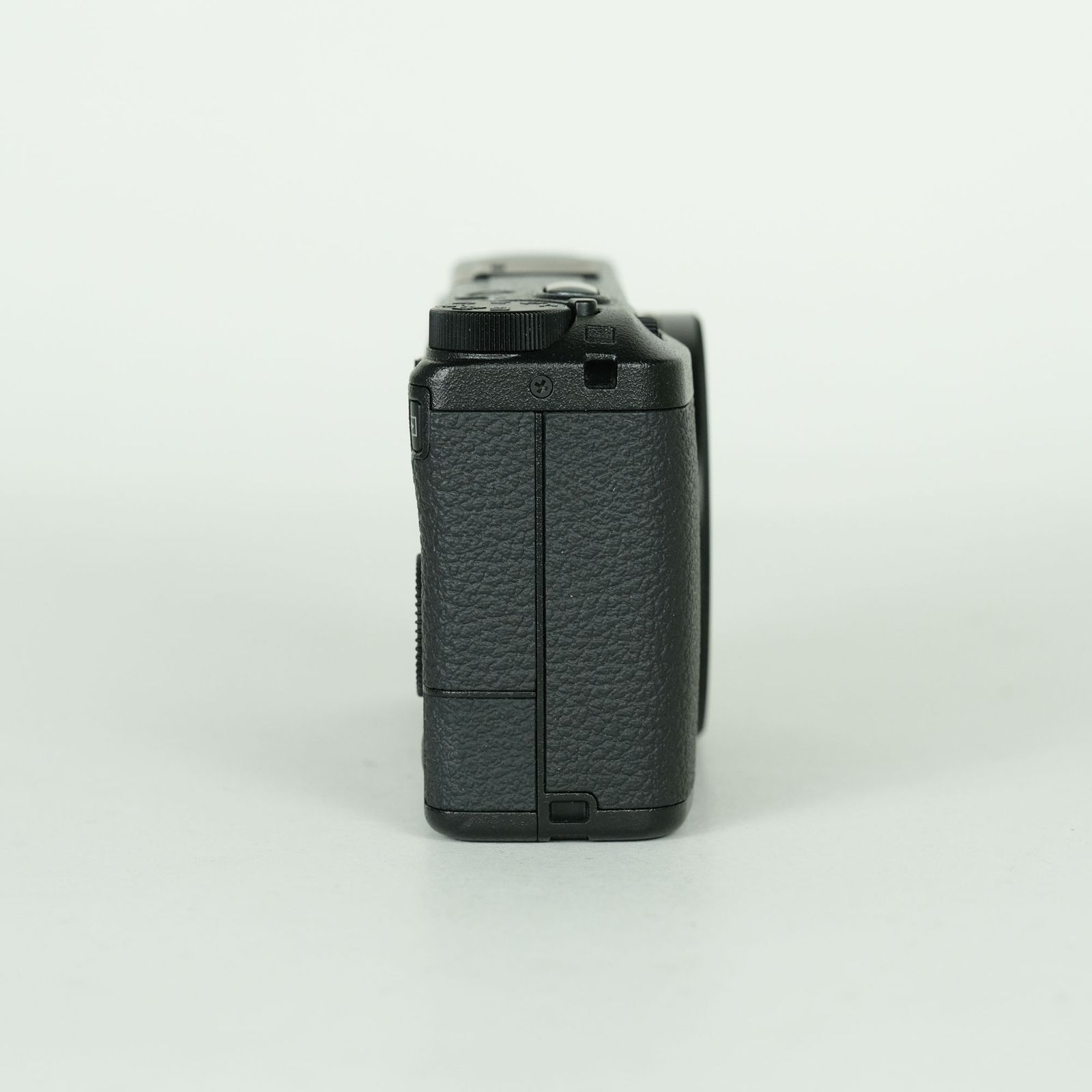 美品 | シャッター数879回] RICOH GR IIIx HDF | コンパクトデジタル