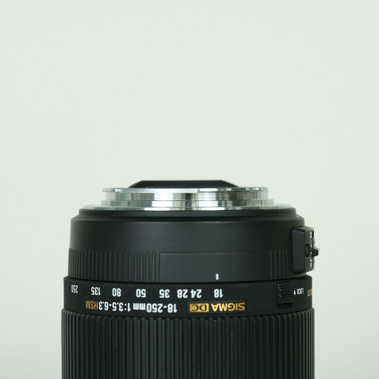 美品 | フィルター付] SIGMA 18-250mm F3.5-6.3 DC OS HSM [キヤノンEF