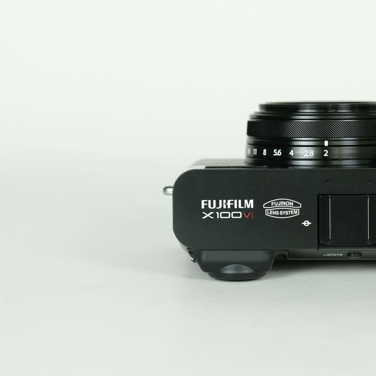 美品 | シャッター数2,200回｜別売り付属品付] FUJIFILM X100VI