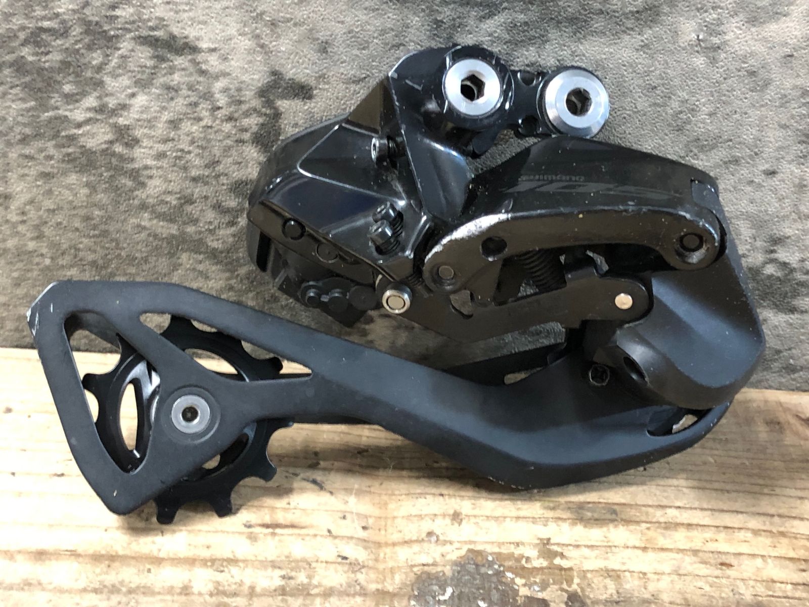 KD589 シマノ SHIMANO 105 RD-R7150 リアディレイラー 12S Di2 電動