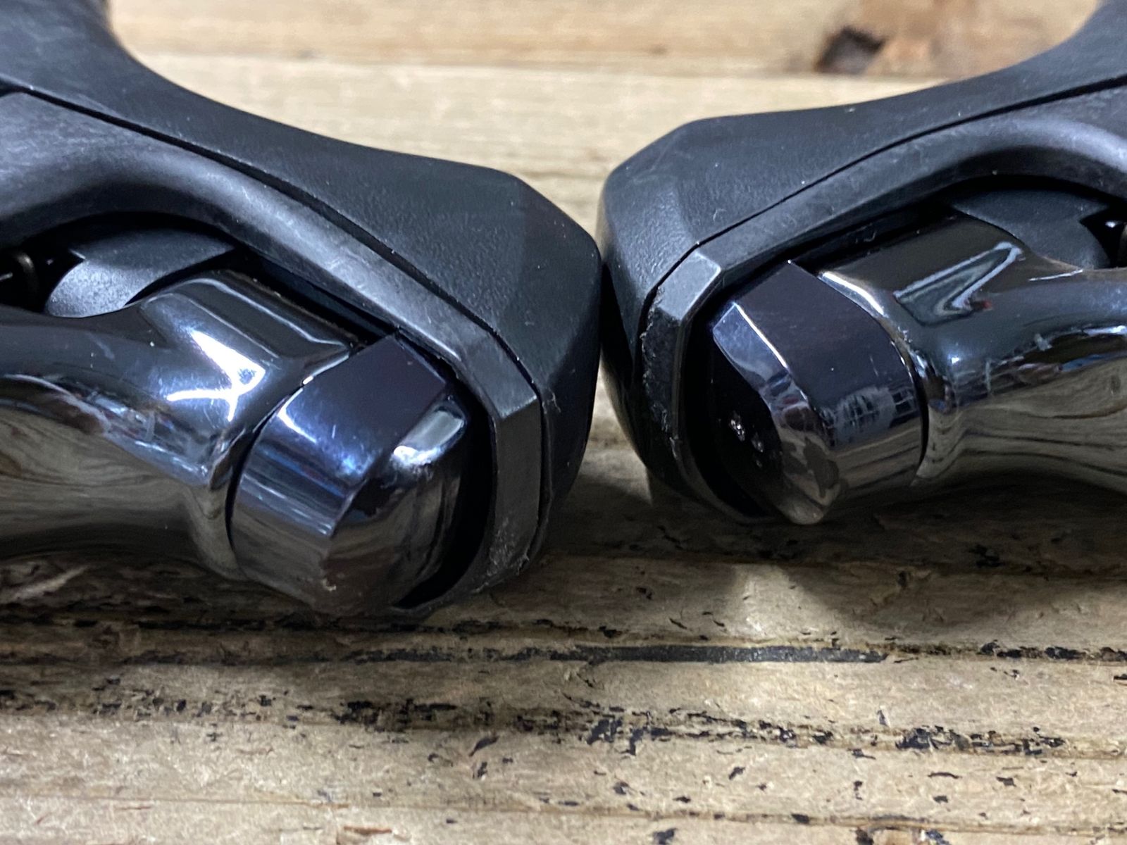 KH025 シマノ SHIMANO デュラエース DURA-ACE ST-R9100 STIレバー左右セット 2x11S KH025 シマノ SHIMANO デュラエース DURA-ACE ST-R9100 STIレバー左右セット 2x11S