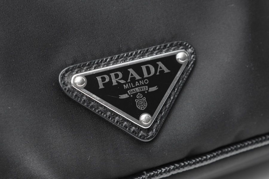 プラダ / PRADA Re-Nylon × サフィアーノレザー ショルダーバッグ