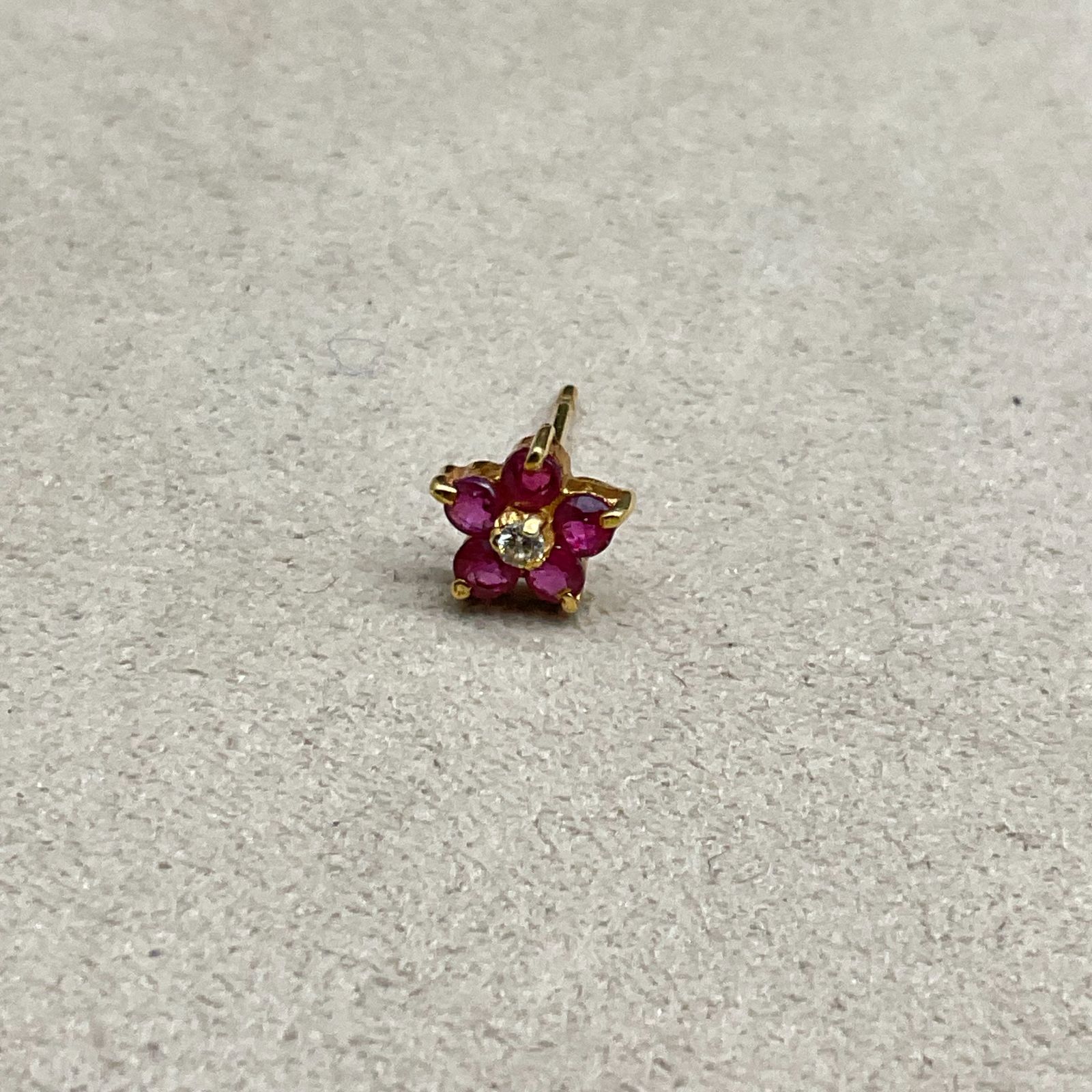 K18 ピアス赤石ダイヤMD　0.4g B25122382