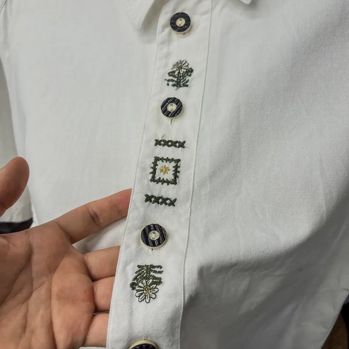 90s トラハテン デイジー フラワー 刺繍 トレンチコート N1764 キューバ