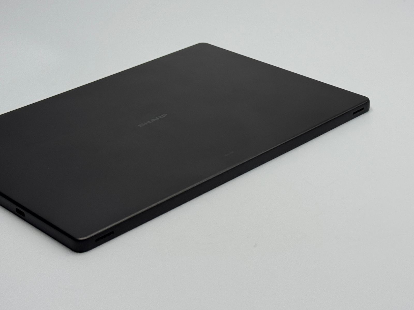 SHARP SH-T01R7B SH-T01 Black 未開封 中古A】SHARP SH-T01 Black 64GB - メルカリ