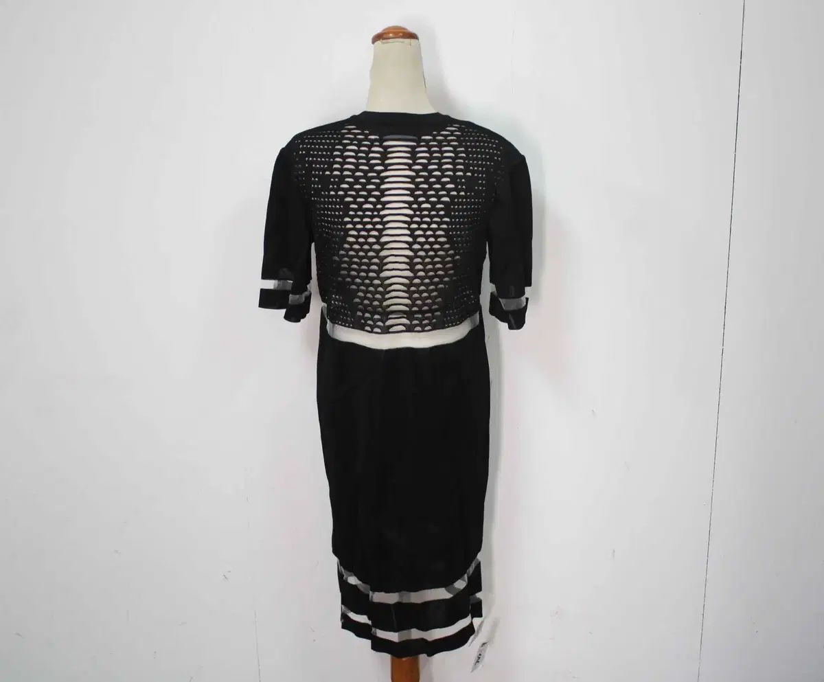 N-10676/H&M X Alexander Wang アレキサンダーワング 正規品 レディース ONE PIECE XS N-10676/H&M X Alexander Wang アレキサンダーワング 正規品 レディース ONE PIECE XS