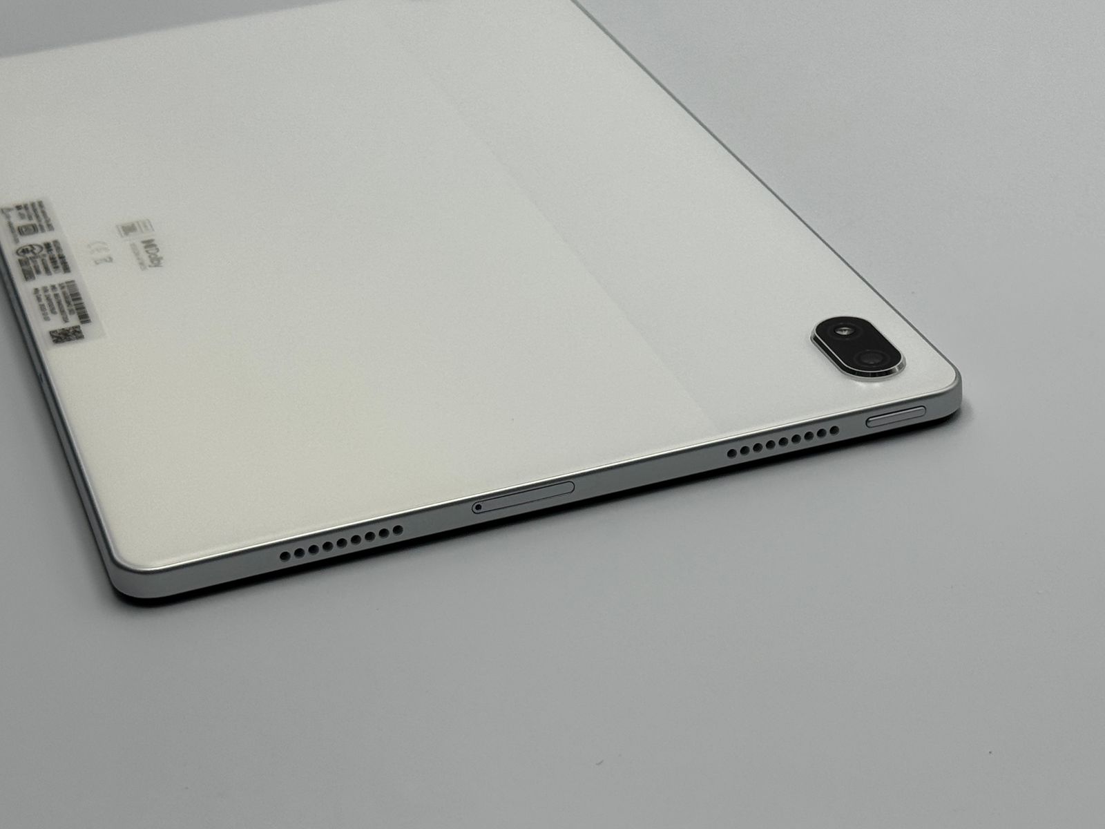 中古C】Lenovo Tab P11 5G TB-J607Z ホワイト wifi+Cellular