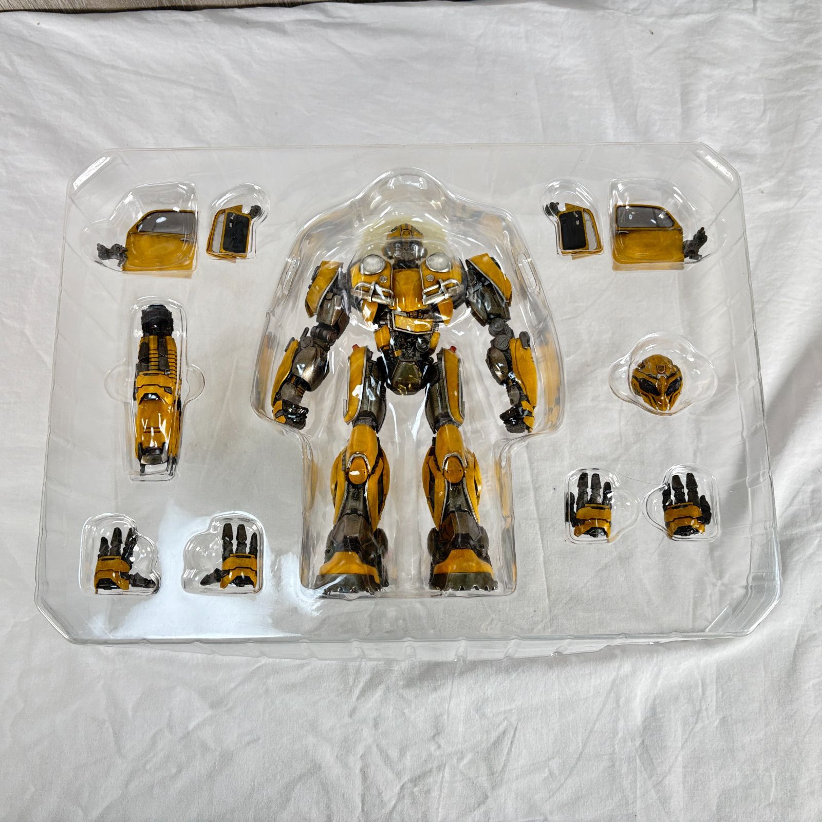 Threezero 3A トランスフォーマー バンブルビー DLX フィギュア threeA