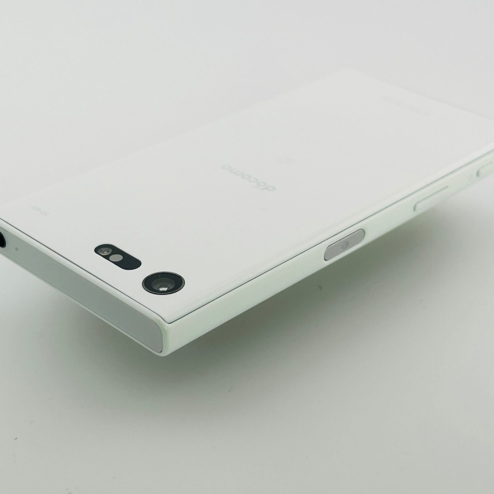 バッテリー良好 Xperia X Compact SO-02J 32GB ホワイト SIMフリー(simロック解除済) 白ロム 中古 本体 動作確認済 【最短送料無料】G4-359