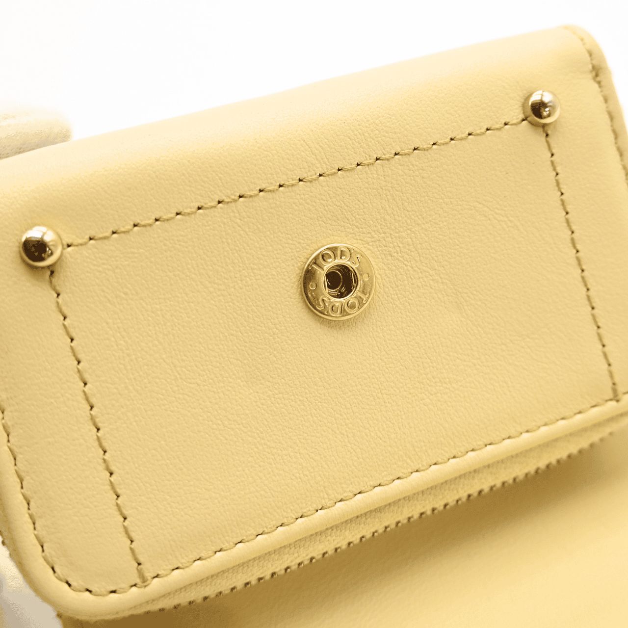 TOD’S トッズ Tタイムレス ミニウォレット レザー イエロー 財布 黄色 コンパクトウォレット (32206)