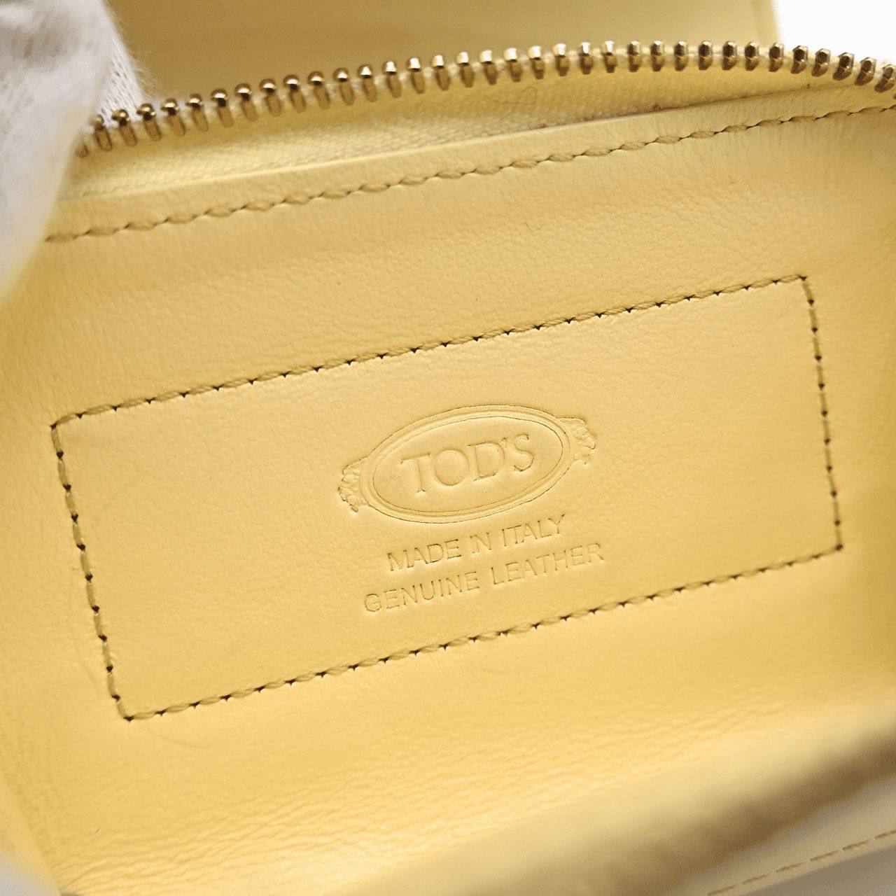 TOD’S トッズ Tタイムレス ミニウォレット レザー イエロー 財布 黄色 コンパクトウォレット (32206)