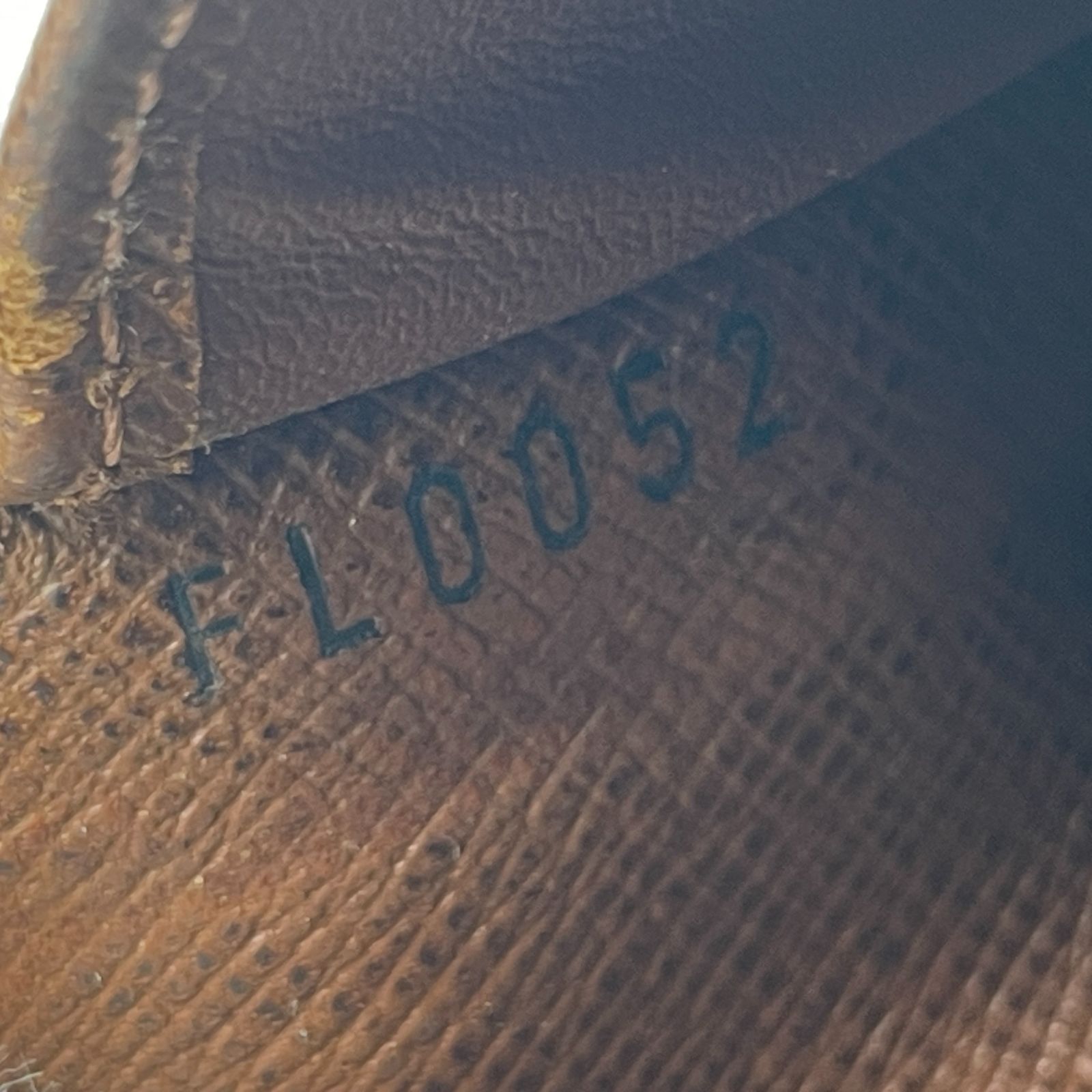 LOUIS VUITTON　ルイヴィトン ポルトフォイユ インターナショナル 三つ折り モノグラム 長財布 ユニセックス ブラウン M61217　シリアル：FL0052