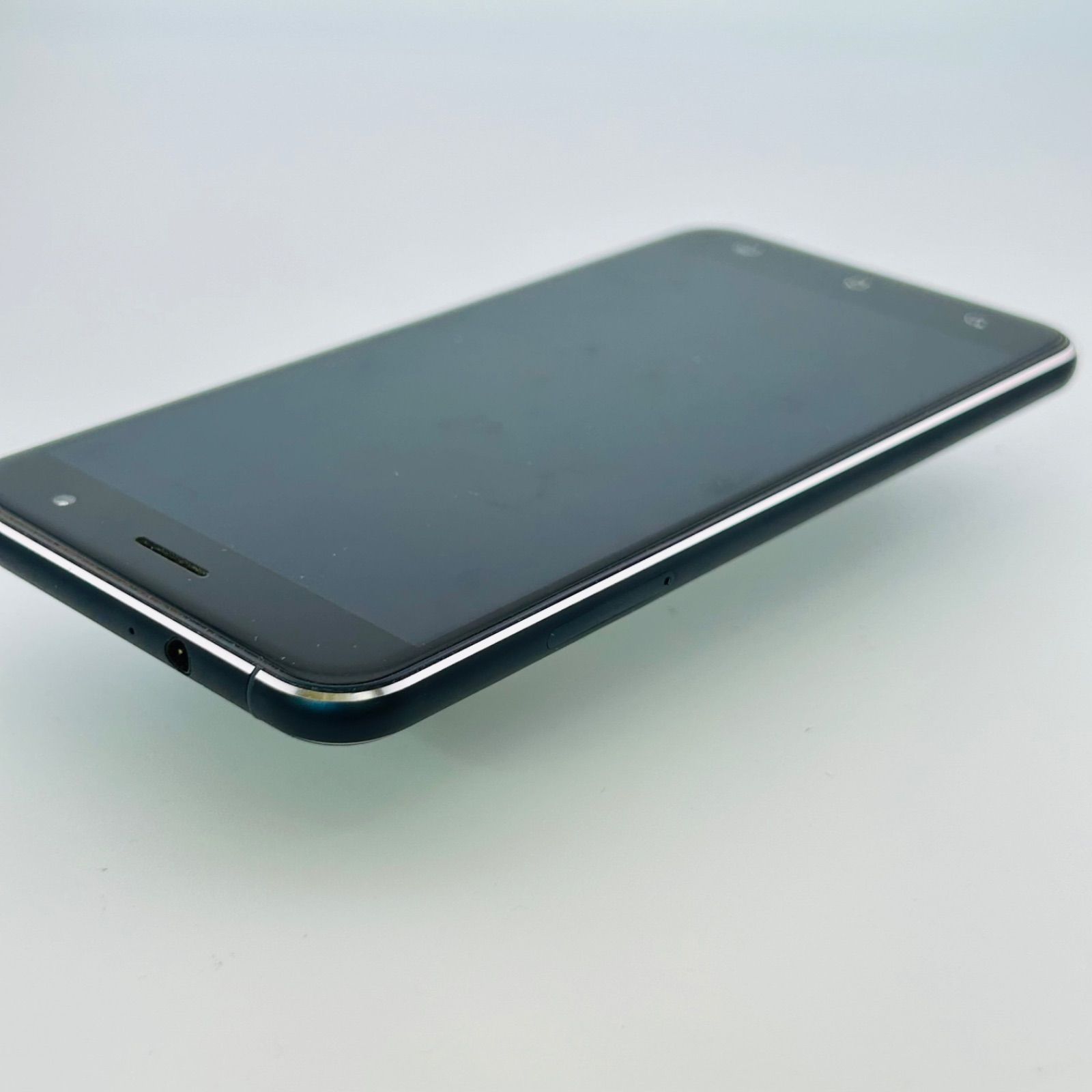 バッテリー良好 ZenFone 3 サファイアブラック SIMフリー(simロック解除済) 白ロム 中古 本体 動作確認済 【最短送料無料】G4-365 バッテリー良好 ZenFone 3 サファイアブラック SIMフリー(simロック解除済) 白ロム 中古 本体 動作確認済 【最短送料無料】G4-365