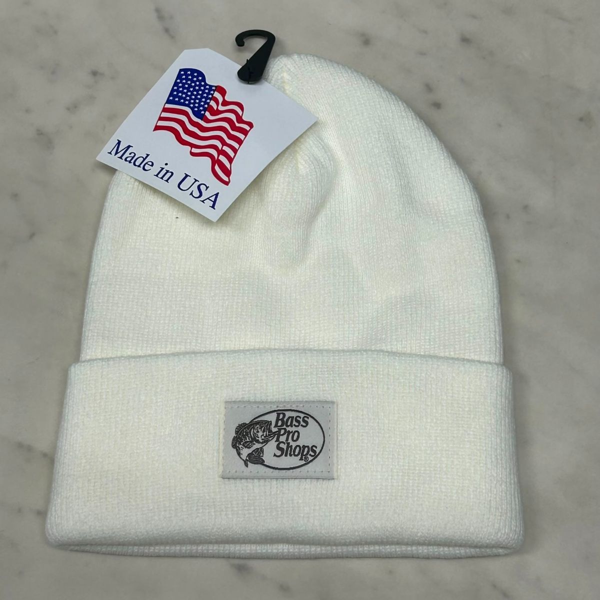 アメリカ製 全米最大級のアウトドアブランド Bass Pro Shops バスプロショップス ロゴラベル ニット帽 白 (Bps82)