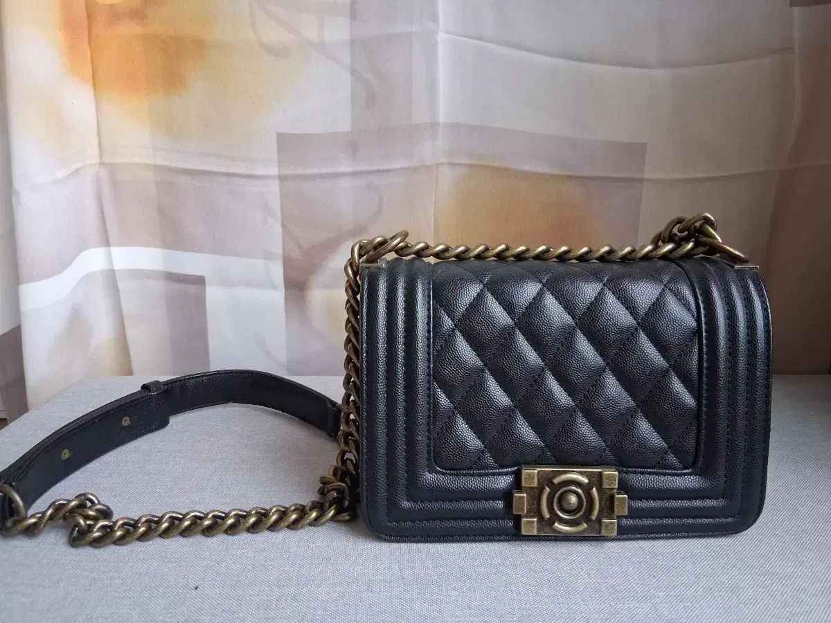 ボーイシャネル ブラック ゴールド金具 新品