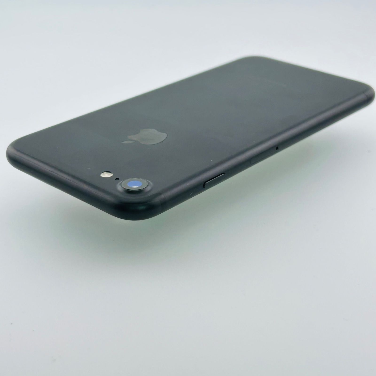バッテリー良好 iPhone7 32GB ジェットブラック SIMフリー(simロック解除済) 白ロム 中古 本体 動作確認済 【最短送料無料】J-249