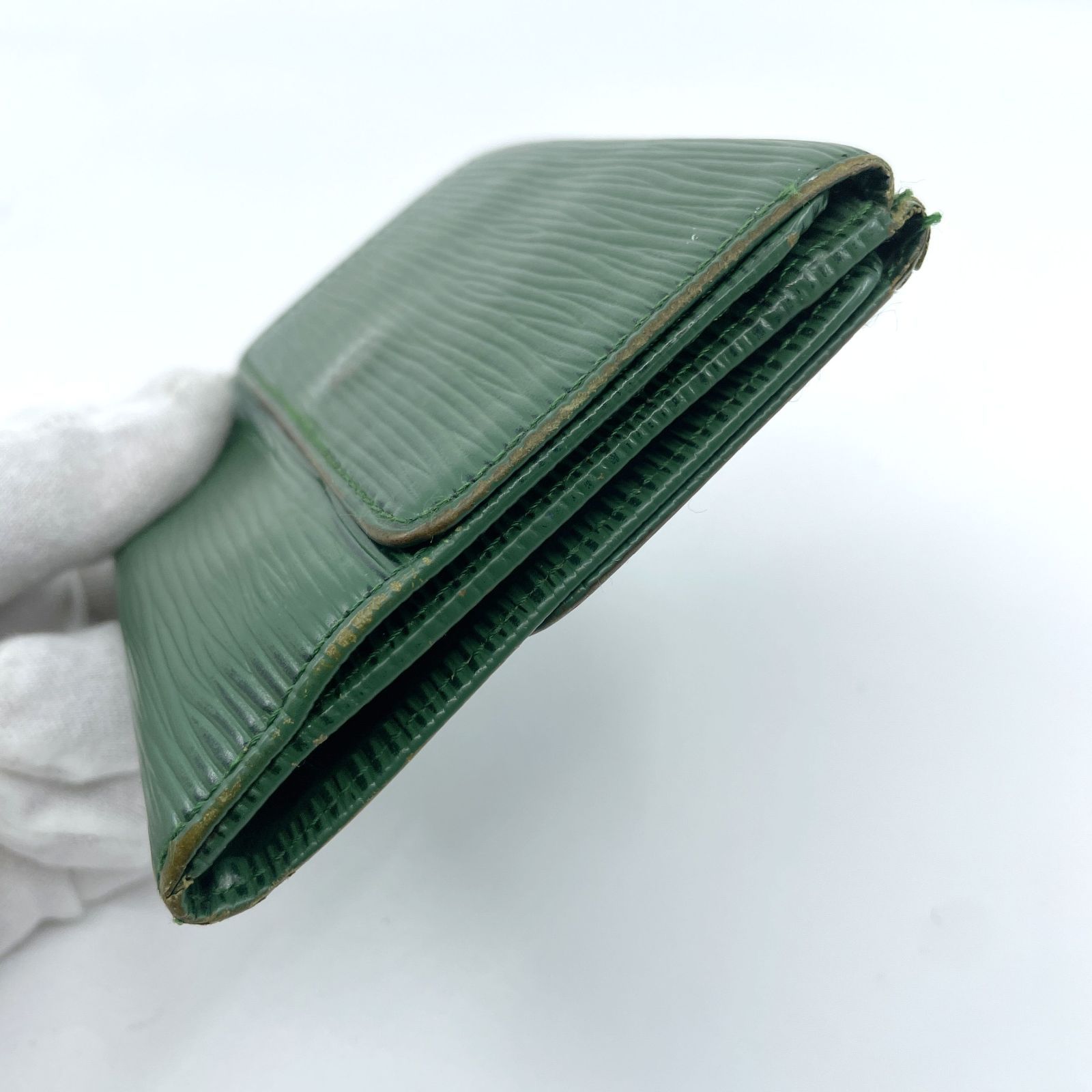LOUIS VUITTON　ルイヴィトン Wホック 三つ折り財布 エピ ポルト モネ ビエ カルト クレディ M63484 ボルネオ グリーン　シリアル：LO1910