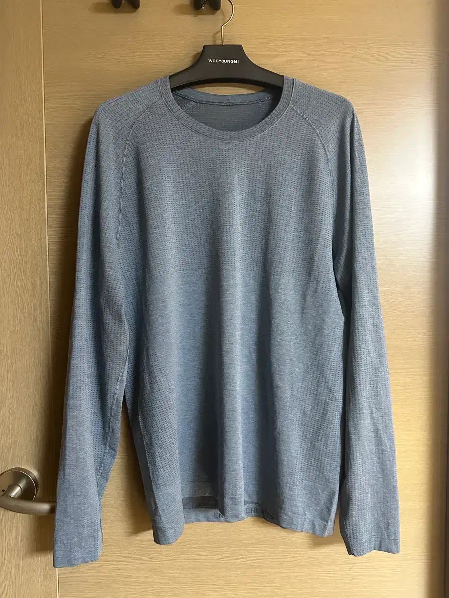 L ルルレモン メタルベント ロングスリーブ