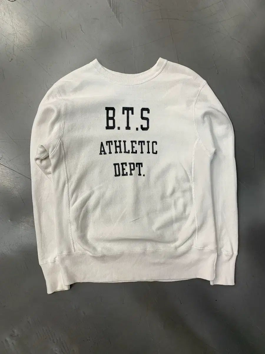 チャンピオン リバースウィーブ BTS スウェットシャツ