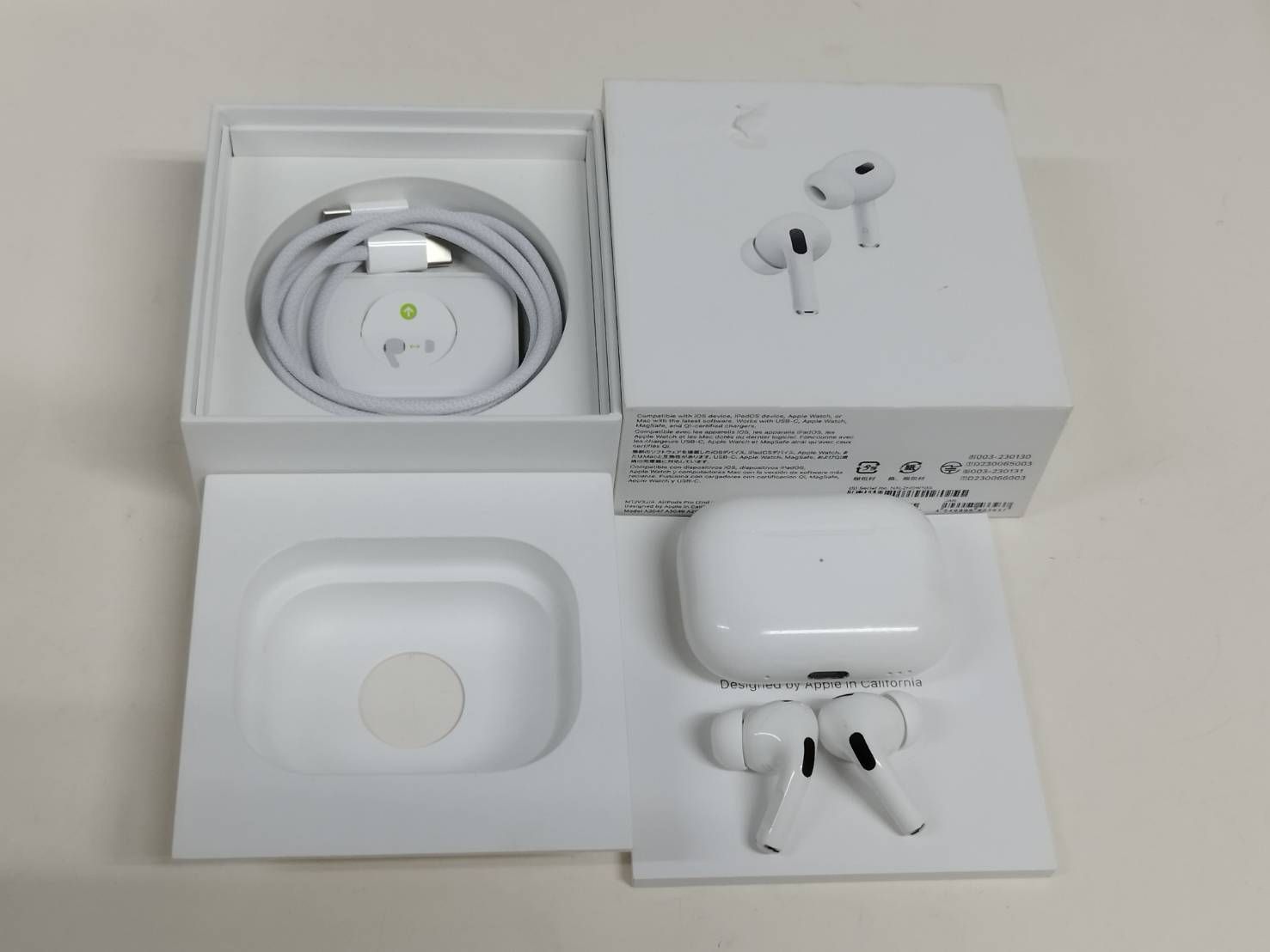 【正規品】Apple AirPods Pro 第2世代/A2968,A3048,A3047/ワイヤレスイヤホン