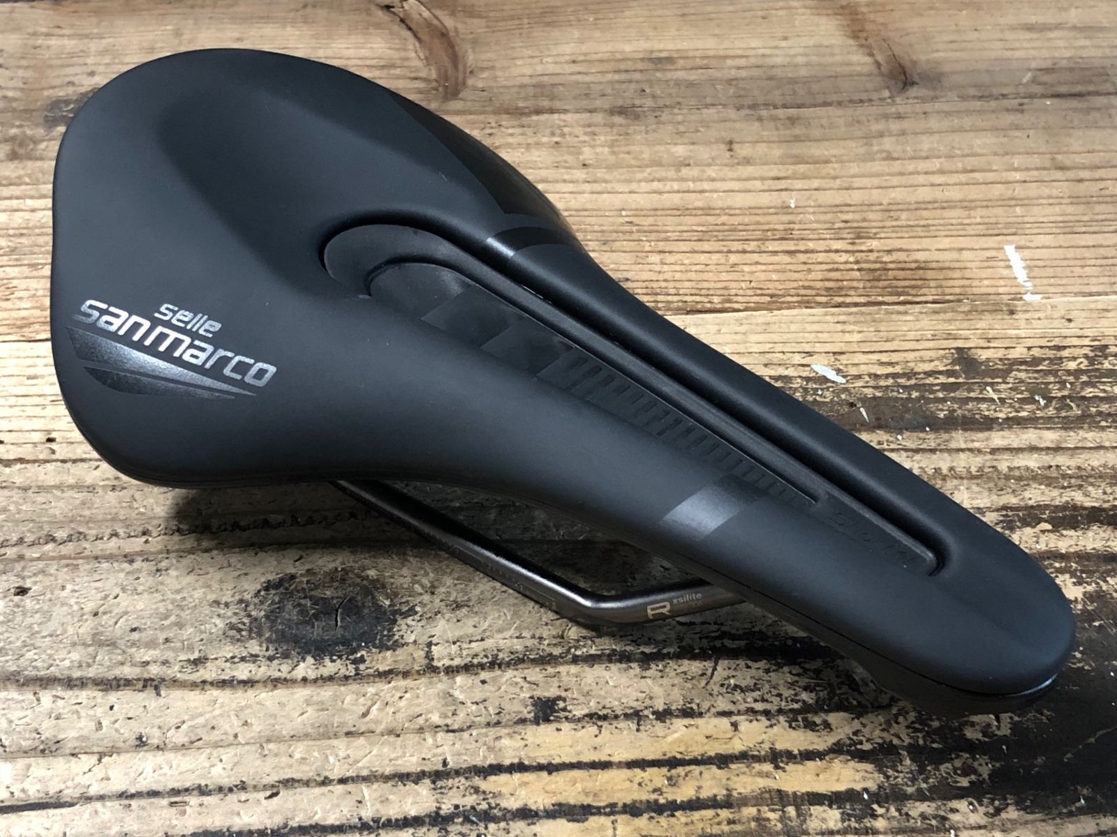 KG871 サンマルコ selle sanmarco SHORTFIT 2.0 SHIELD サドル 黒 XSiLITE レール NARROW 140mm
