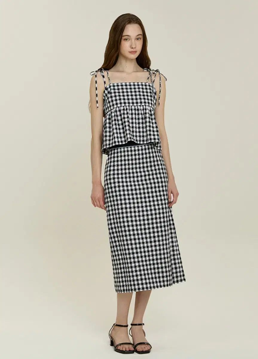 2026 イッミシャ Hライン スリット スカート
