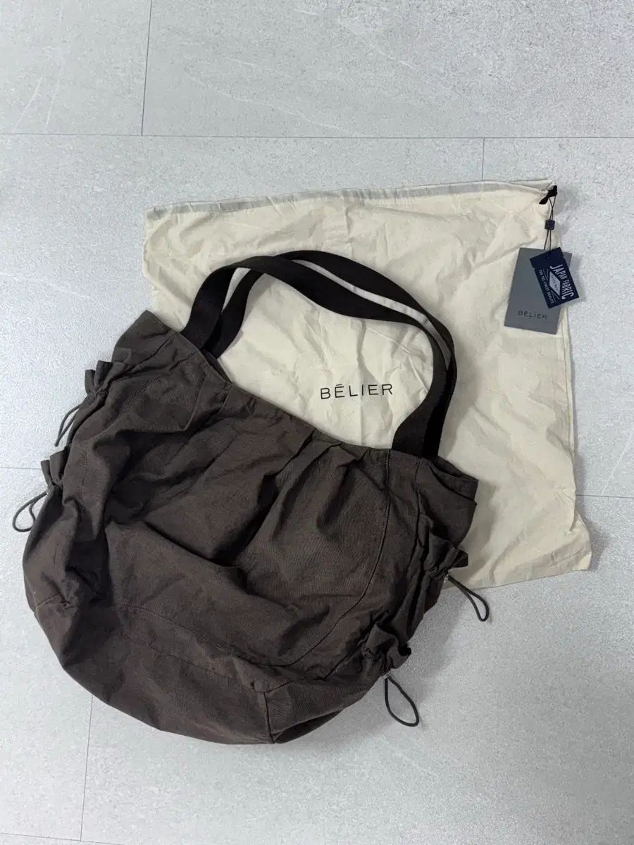 ベルリエ バッグ 25,289円