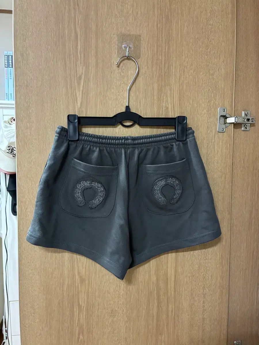 CHROME HAEATS クロムハーツ ハーフパンツ グレー