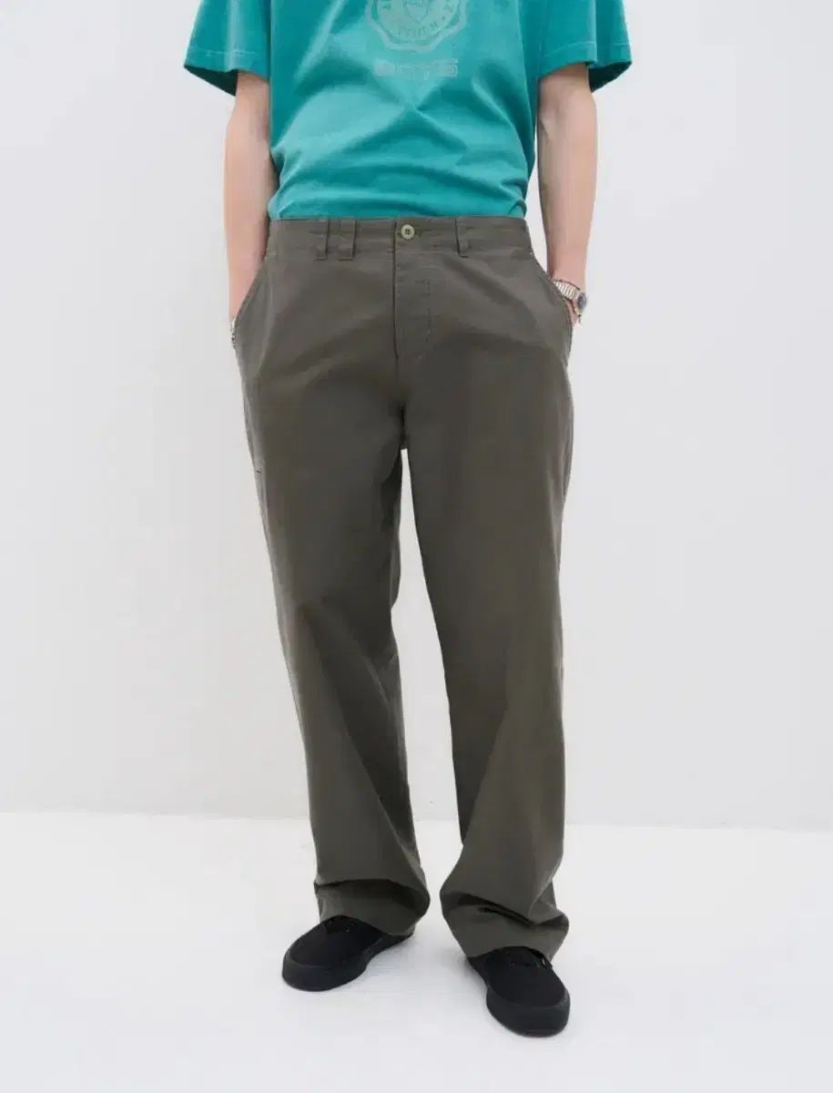 L AFTER PRE SEIGE LABEL CHINO PANTS GREY