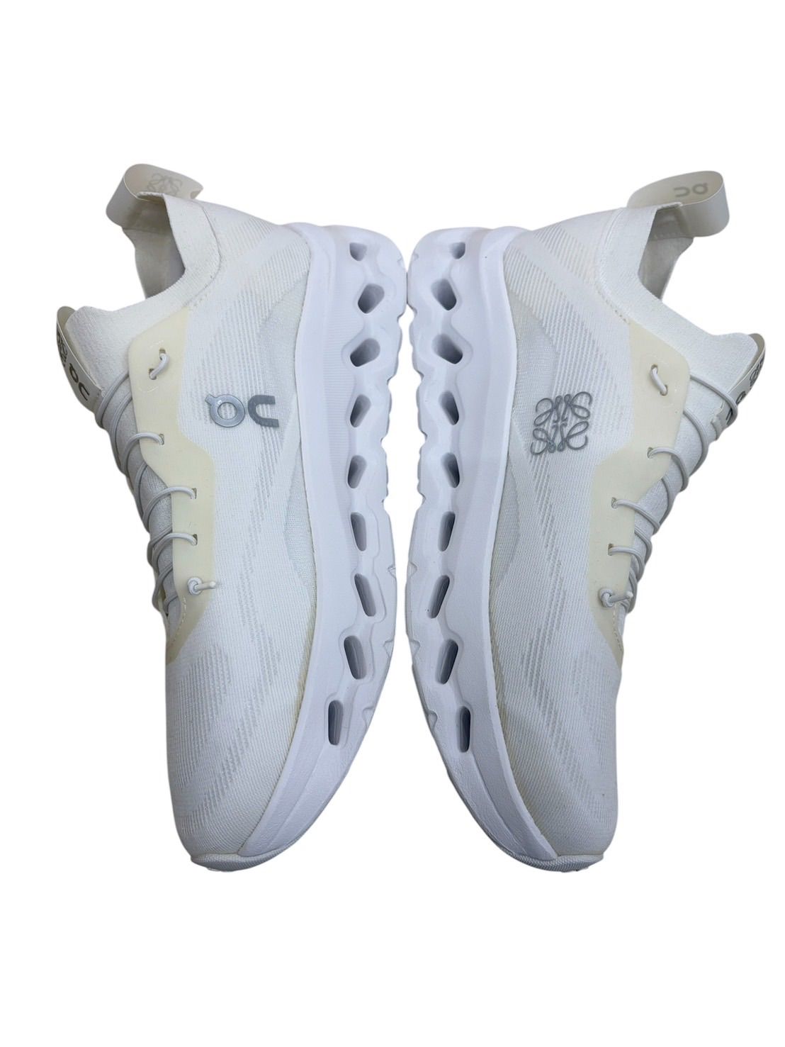 LOEWE×On　ロエベ×オン　CLOUDTILT　ALL　WHITE　箱付き美品　43　27.5㎝
