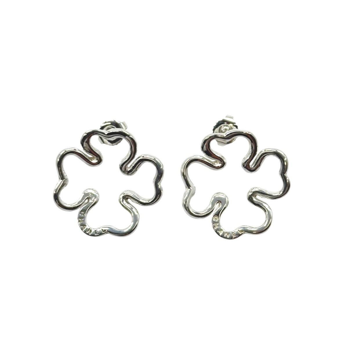 アクセサリー CHANELクローバー シルバーピアス