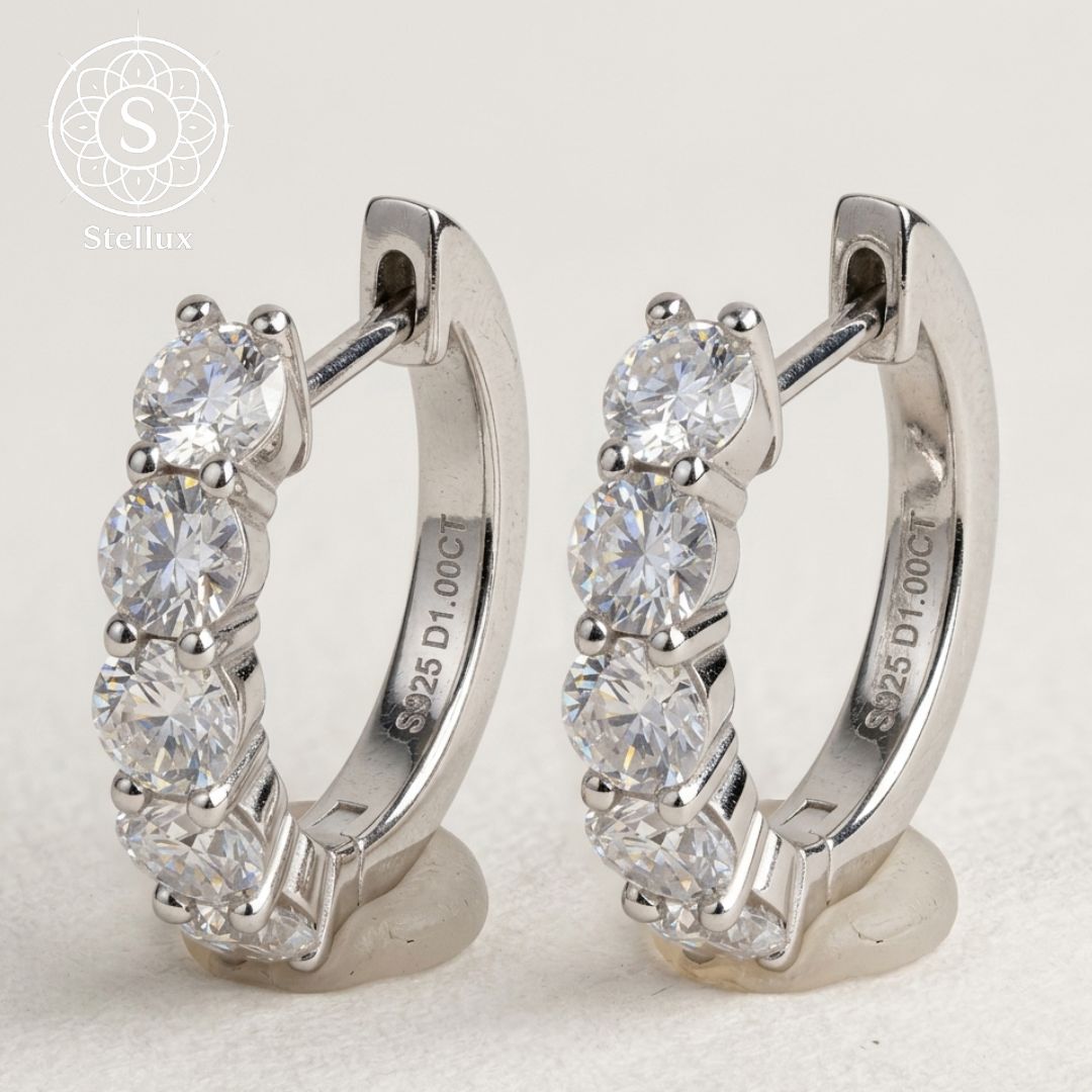 【横顔に宿る静かな気品】モアサナイト・フープピアス/ハーフエタニティ/3mm/プラチナ仕上げ/シルバー925 S925刻印/金属アレルギー対応/自分へのご褒美/トラベルジュエリー/プレゼント・ギフトにも◎ 15,120円