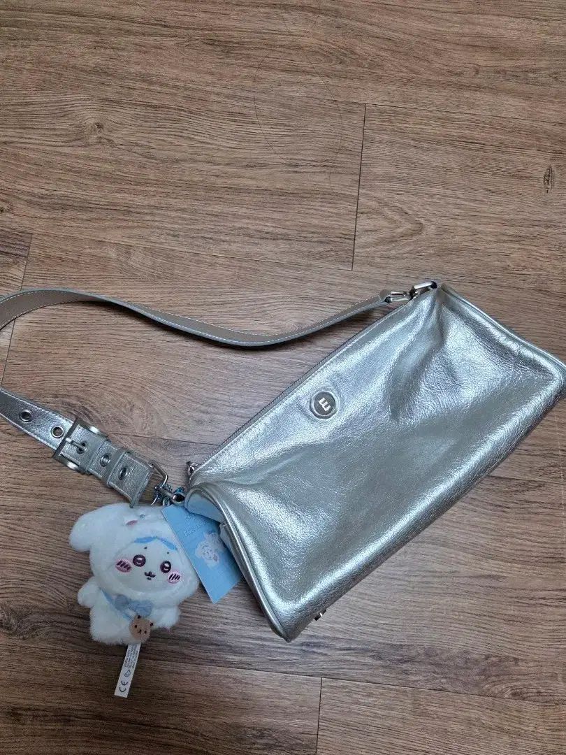 MINITMUTE brettbag シルバー ピンク ダストバッグ