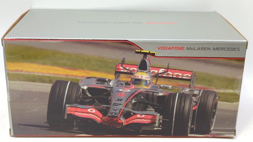 MATTEL 1/18 HOT WHEELS RACING MCLAREN MP4-22 2007 HAMILTON 1/18 Modellino M8742