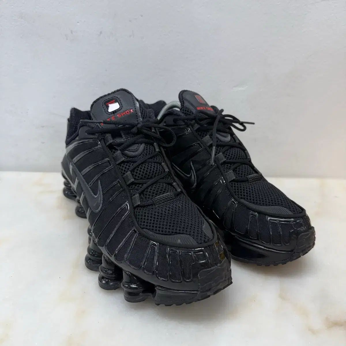 (275) NIKE ナイキ スニーカー ショックス TL ブラック