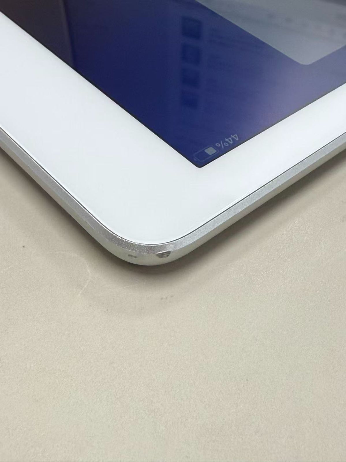 iPad 第5世代 32GB シルバー (電池91%) 中古 - メルカリ
