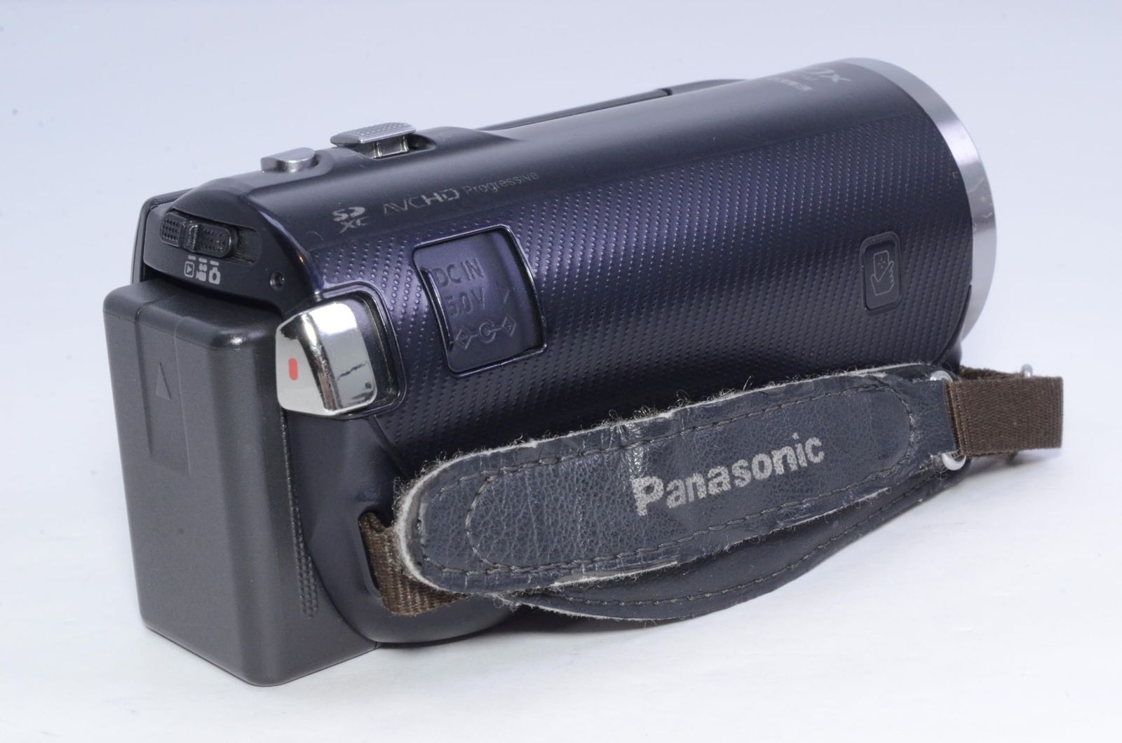 カメラ [実用美品] Panasonic HC-V520M ビデオカメラ ダークネイビー