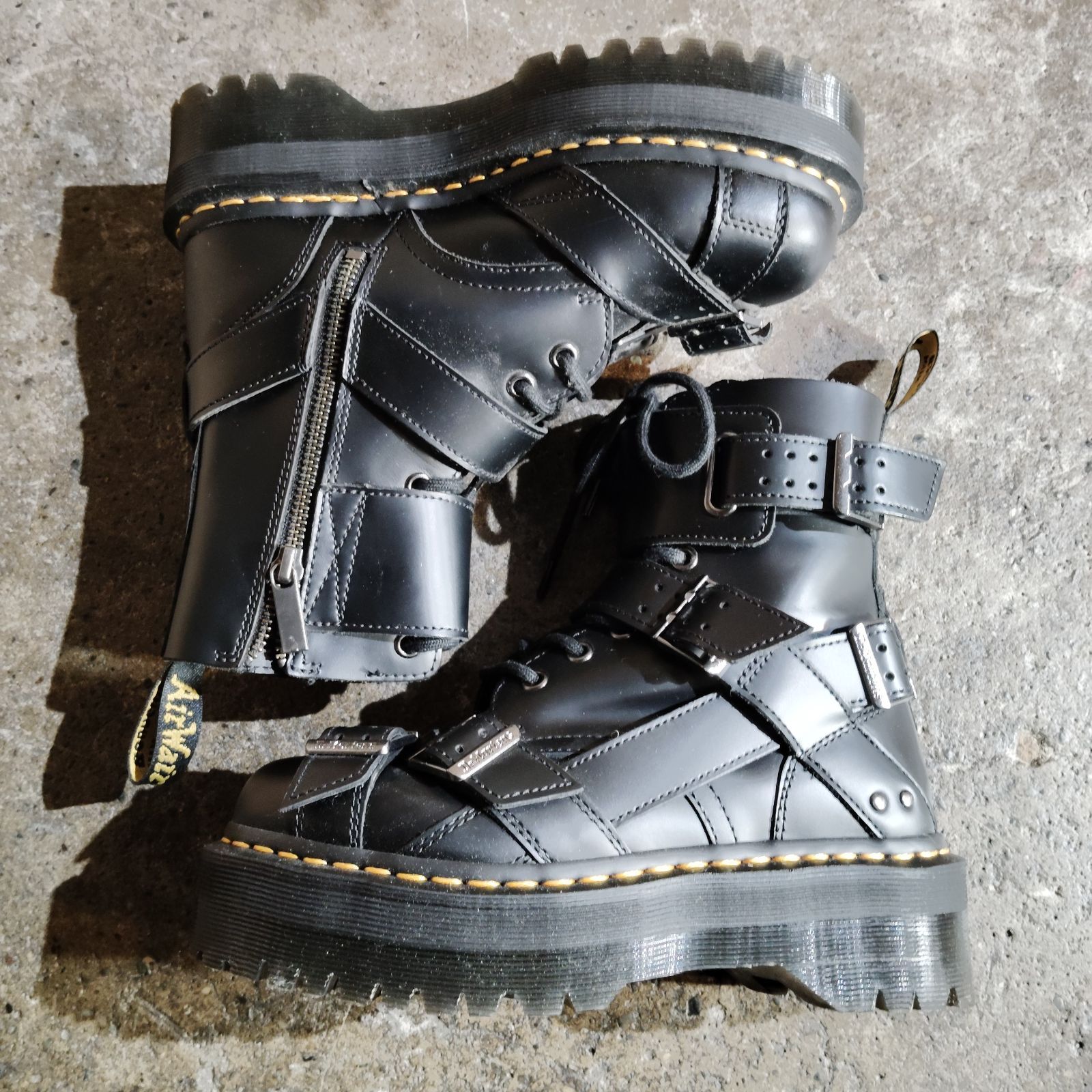 【ドクターマーチン】Dr. Martens ジェイドン UK4 Dr.Martens JADON STRAP 8ホール UK4 ハーネス ドクターマーチン