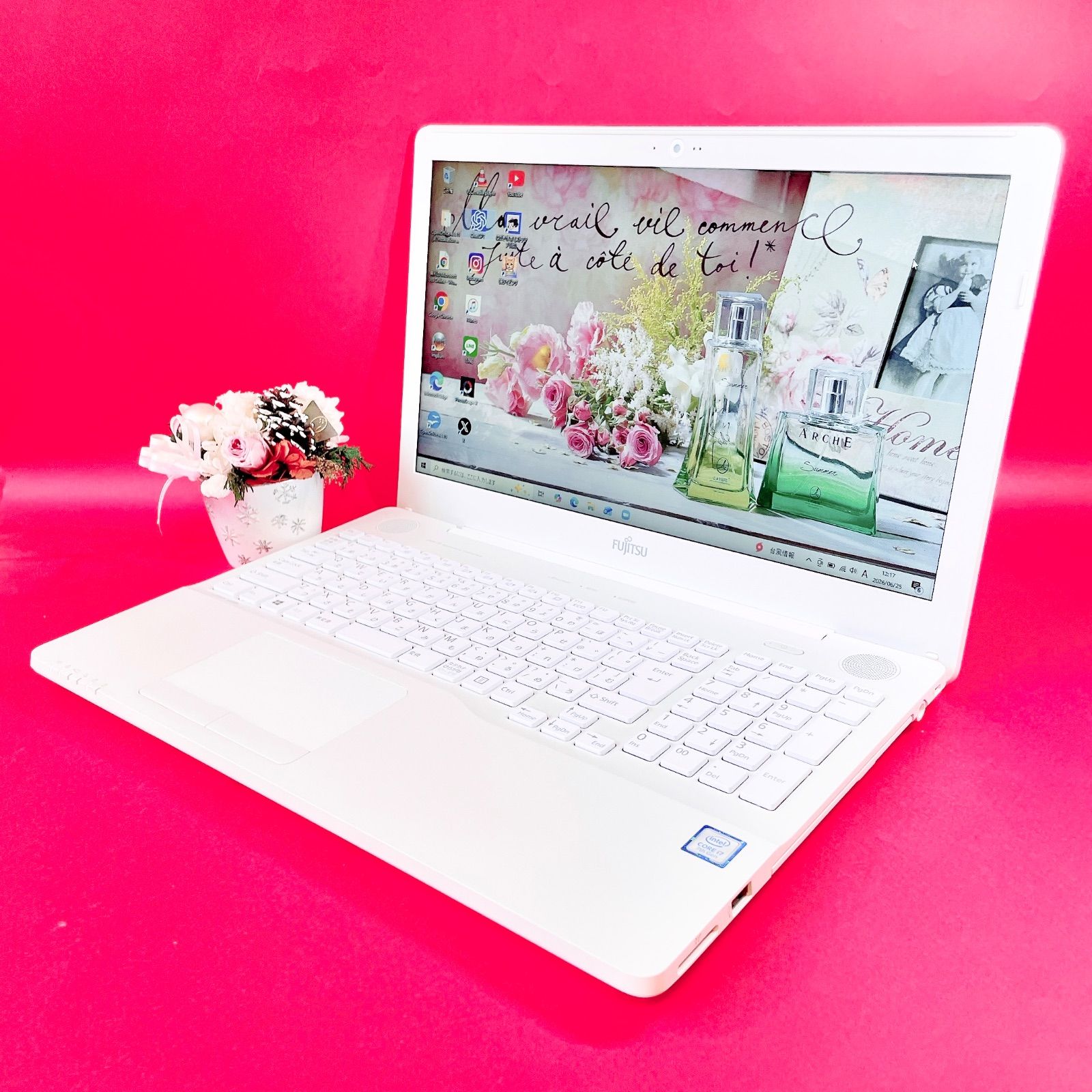 美品Corei7✨薄型ノートPC 富士通 SSD256GB - メルカリ