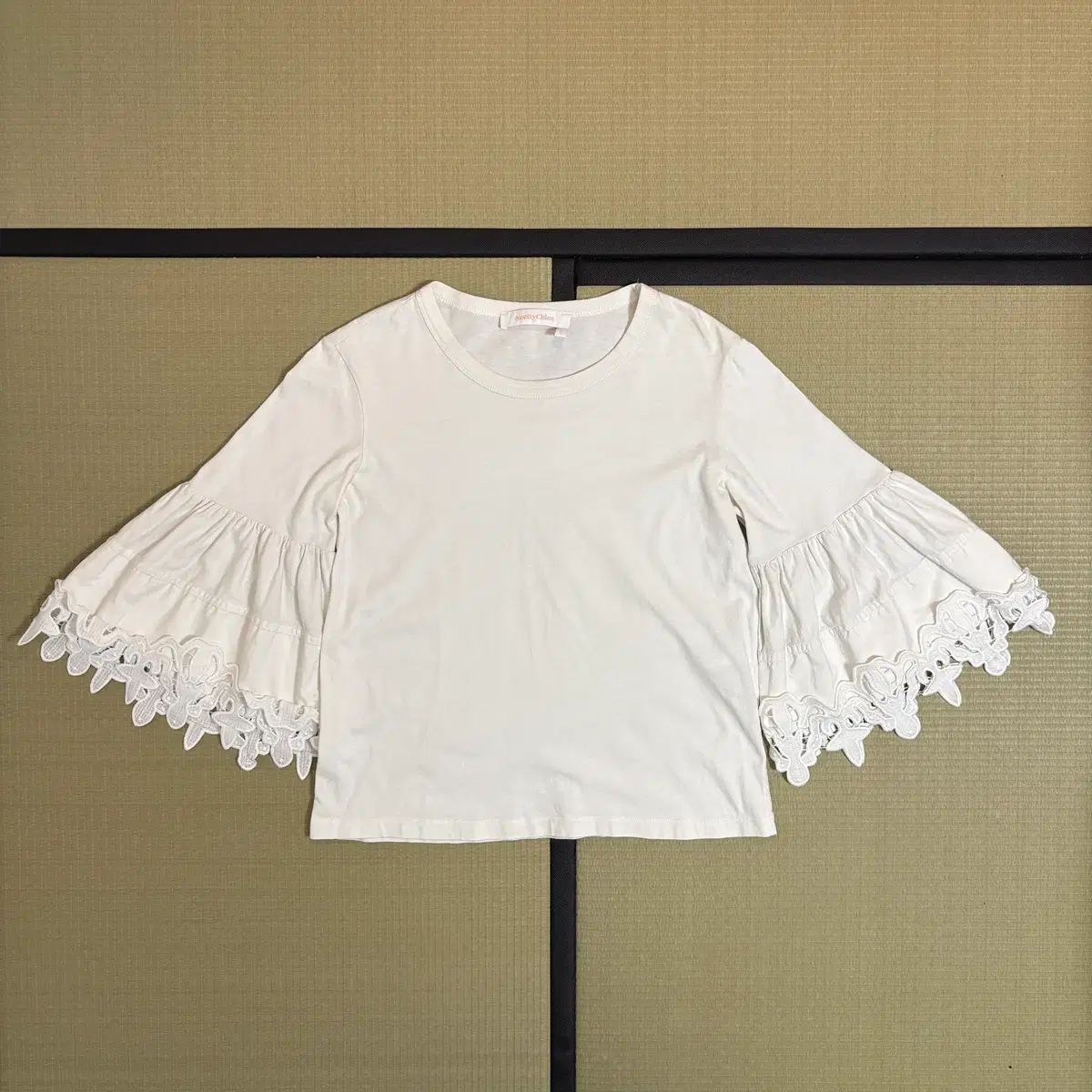 SeeByChloe シーバイ クロエ レース袖 クロップド Tシャツ