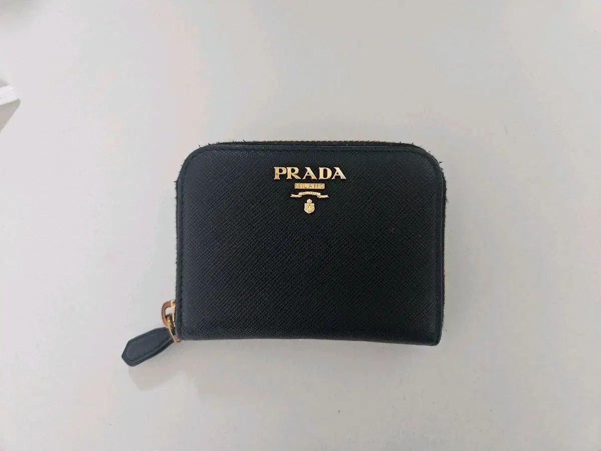 PRADA プラダ サフィアーノ ジッパー 財布 ブラック