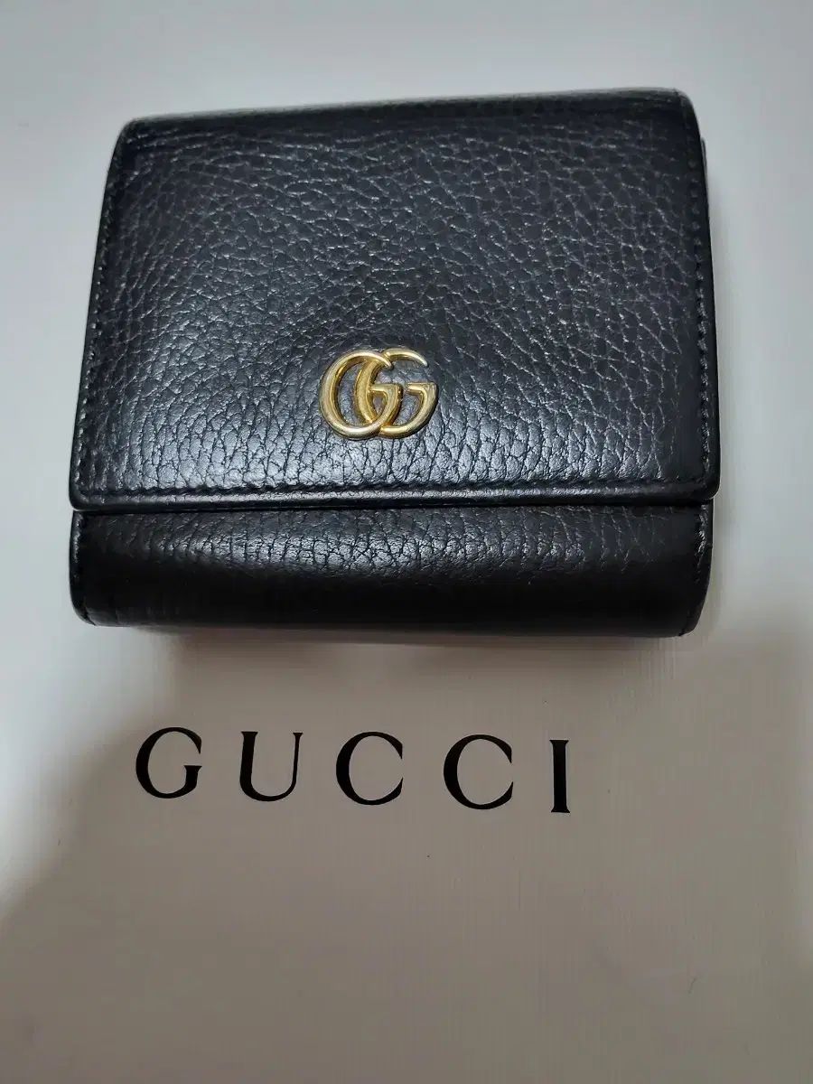 グッチ 財布