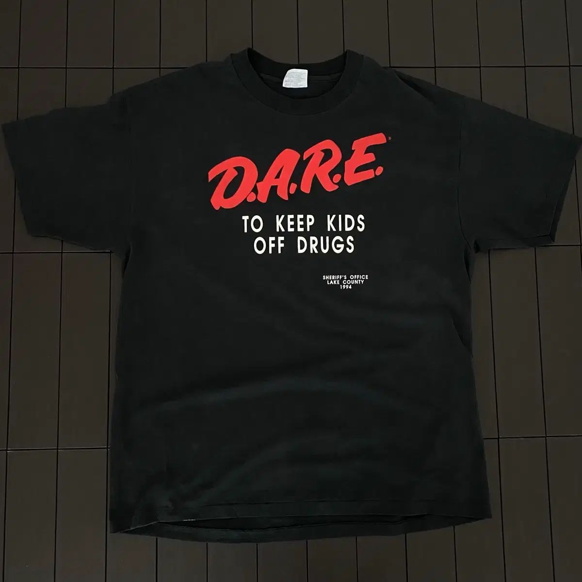 (XL) 90s ヴィンテージ DARE Tシャツ