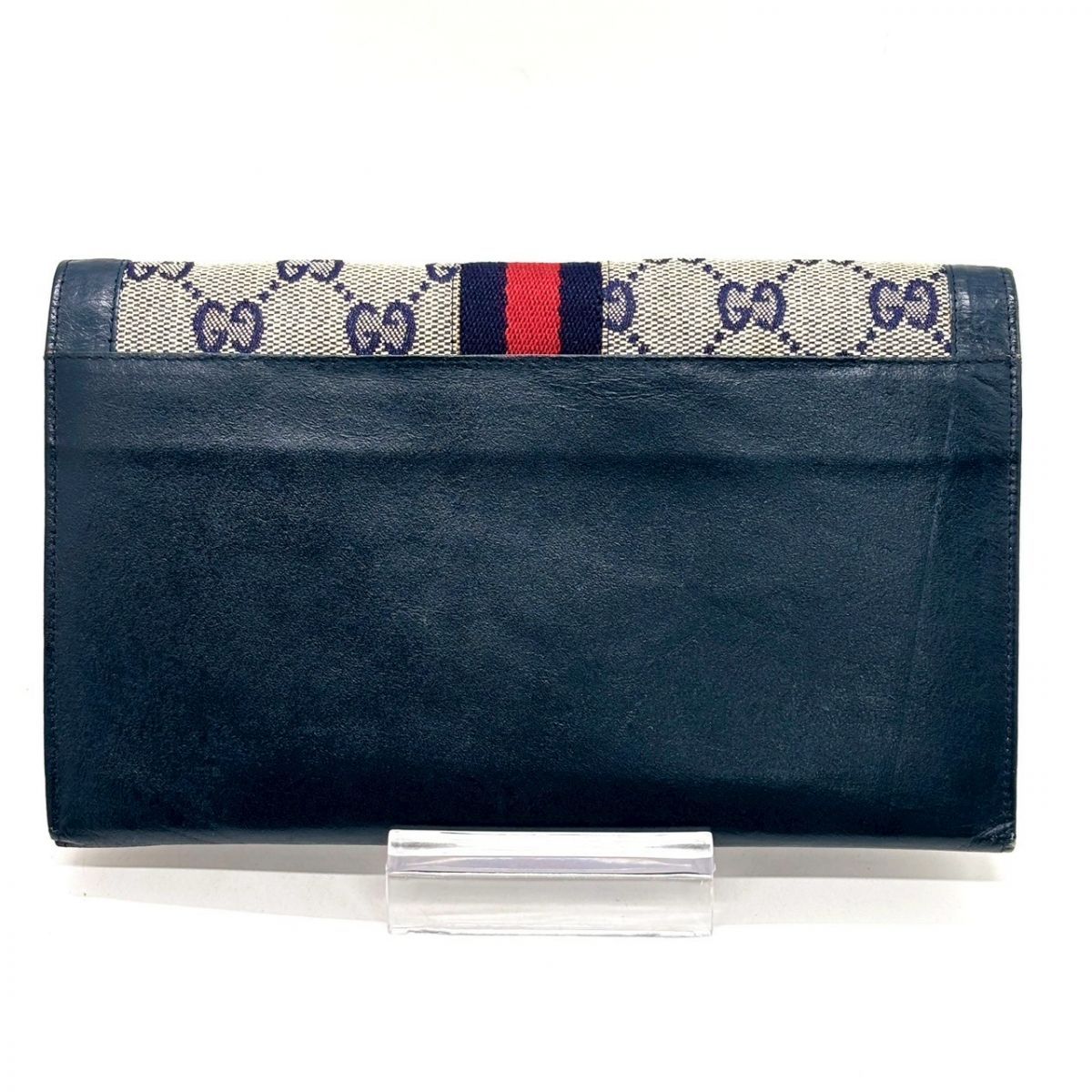 静かな誇りを纏う】 GUCCI 長財布 GGキャンバス シェリーライン 
