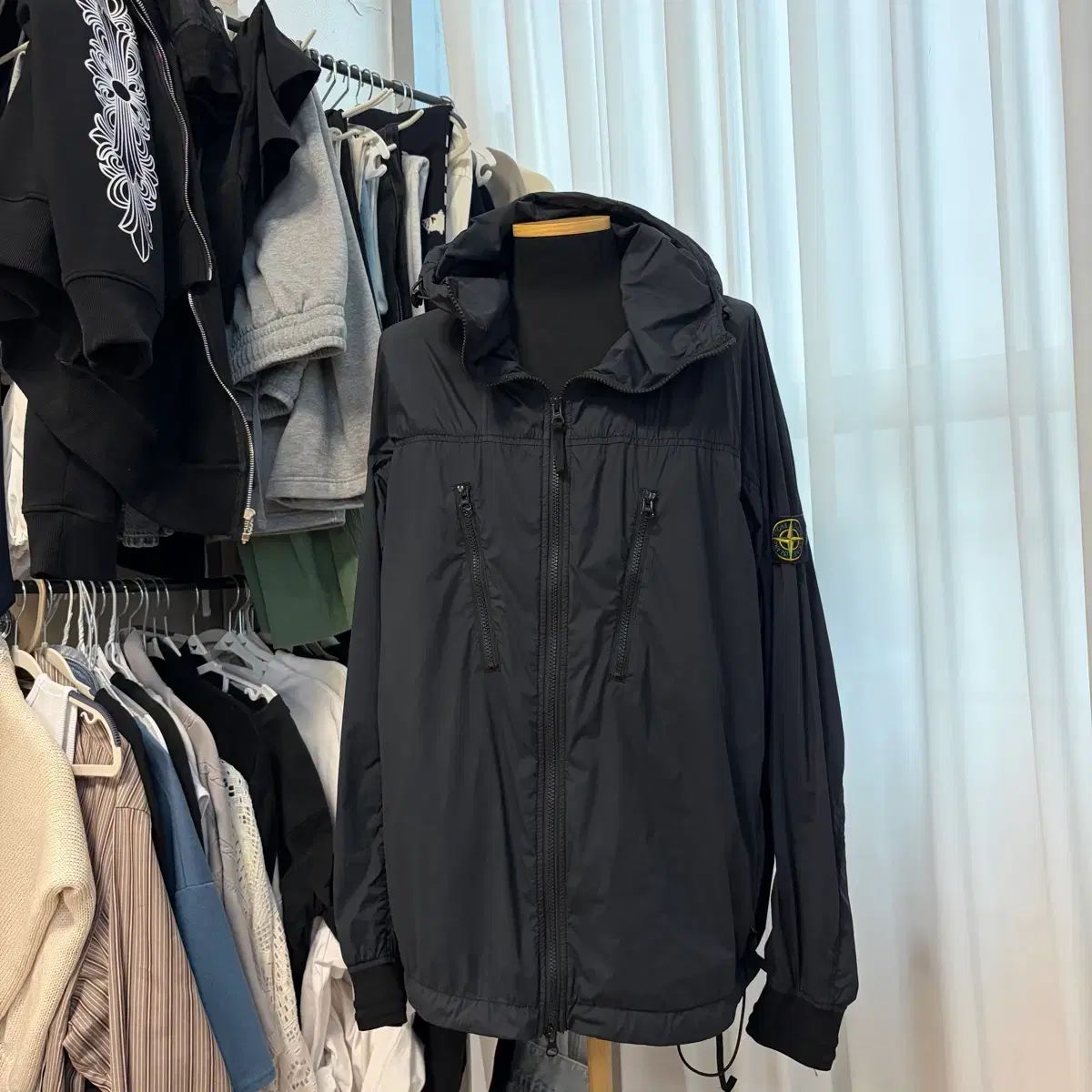 {ほぼ新品/XL} STONE ISLAND ストーンアイランド スキンタッチ ウィンドブレーカー