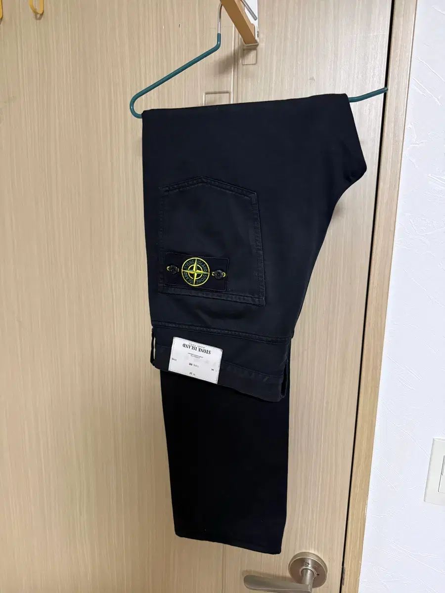 STONE ISLAND ストーンアイランド ブラック コットン パンツ L (34) 秋用