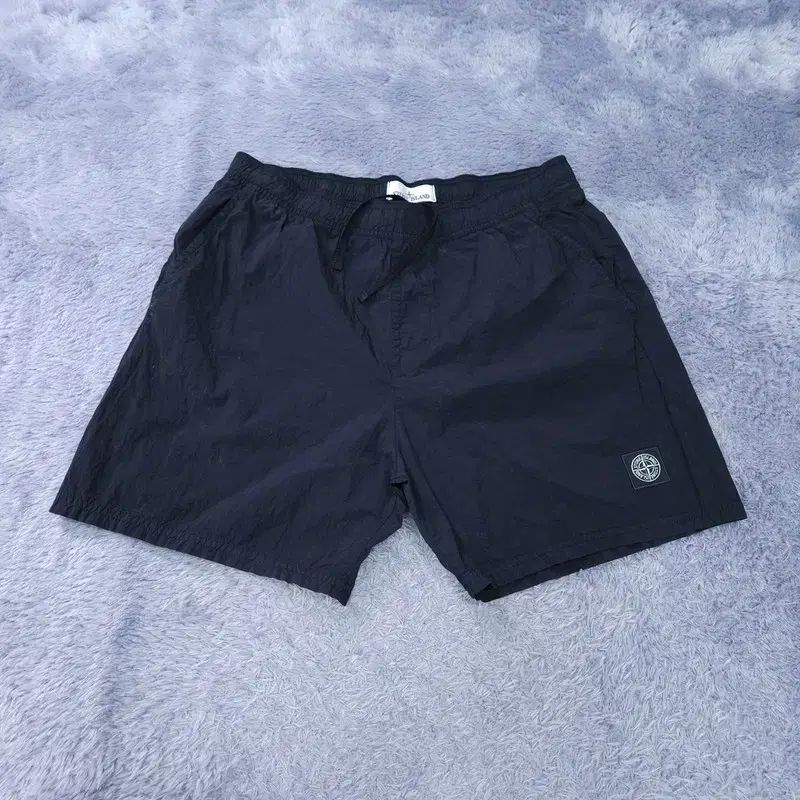 L STONE ISLAND ハーフパンツ | 0625A02