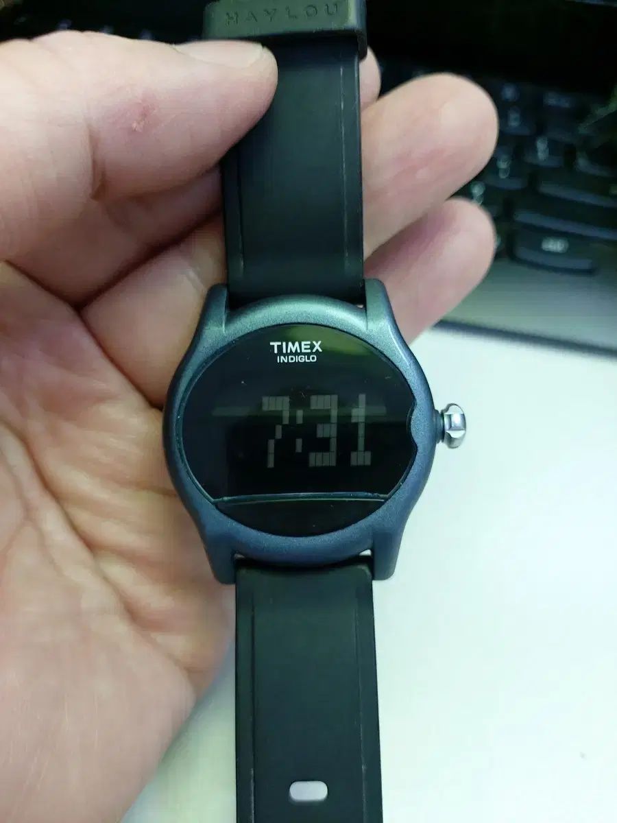 TIMEX インディグロ デジタル時計