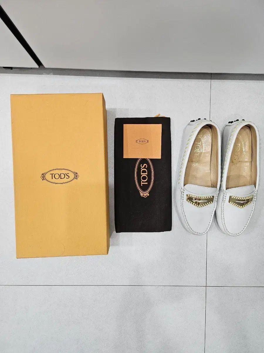 TOD'S トッズ ローファー 37サイズ