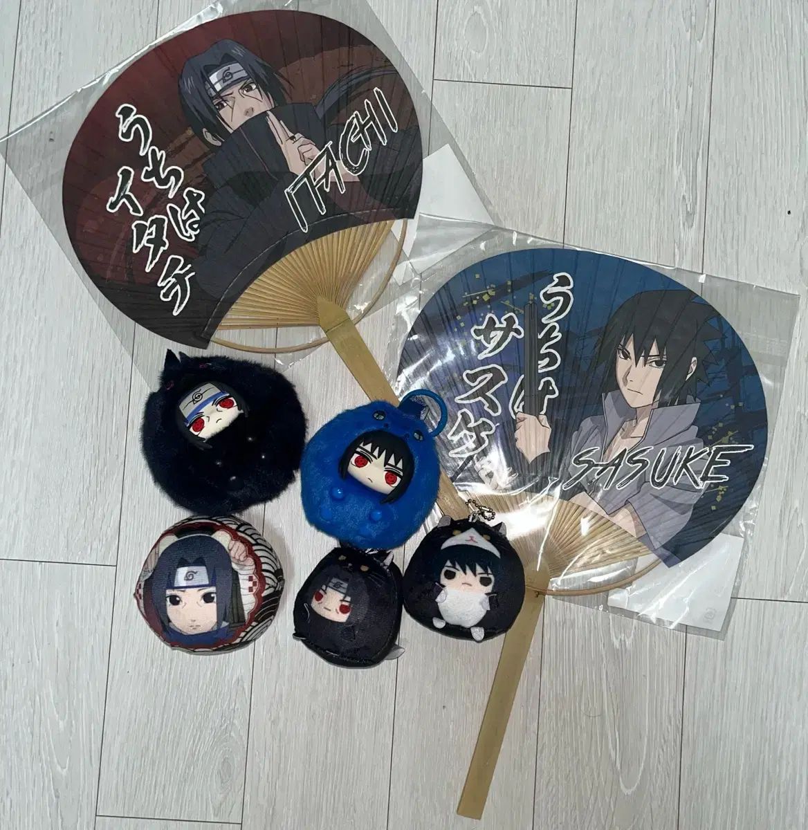 NARUTO -ナルト- うちは サスケ イタチ うちわ キーホルダー ぬいぐるみ セット